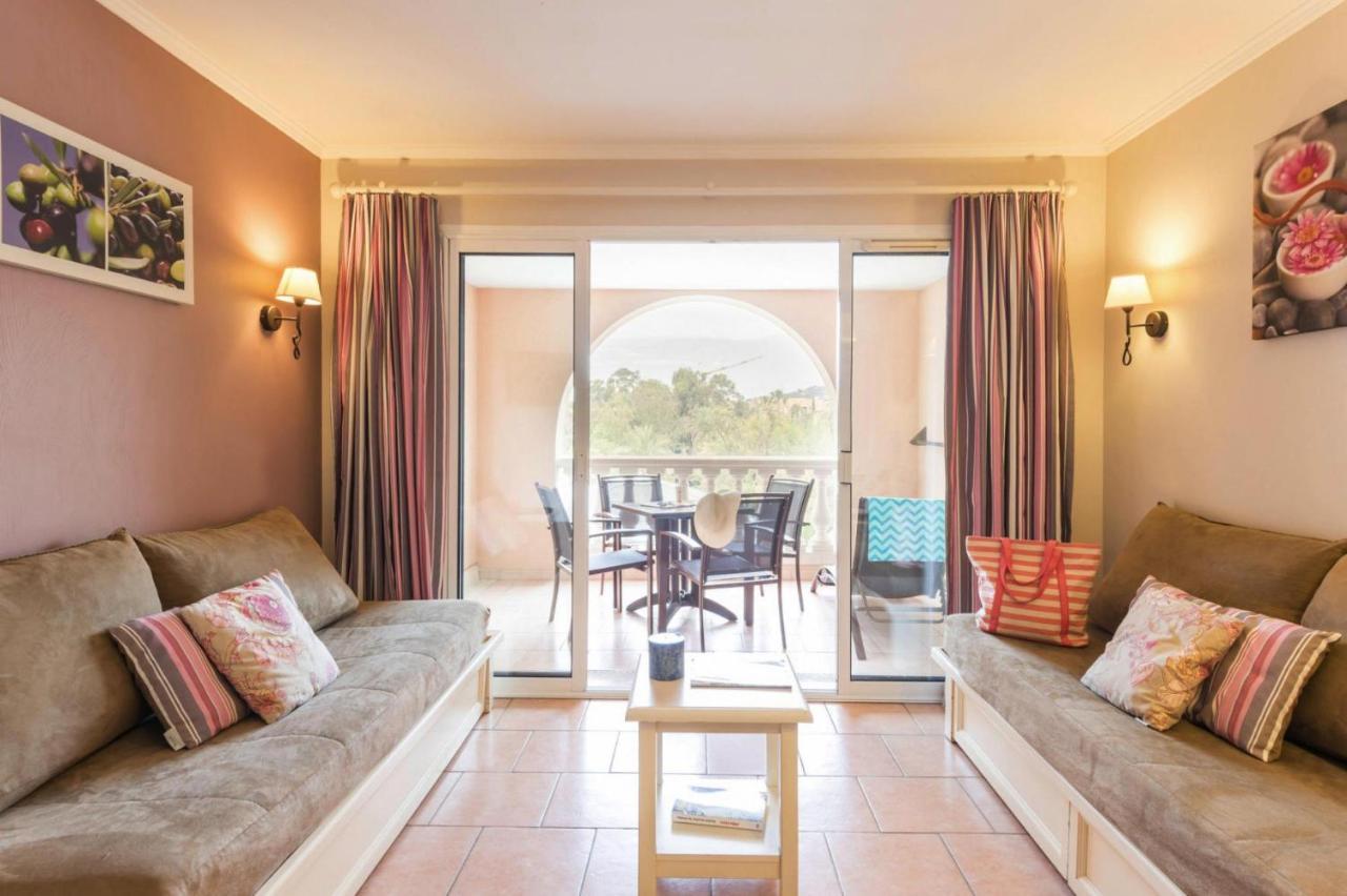 Residence Pierre & Vacances Premium Les Calanques Des Issambres Les Issambres Exterior foto