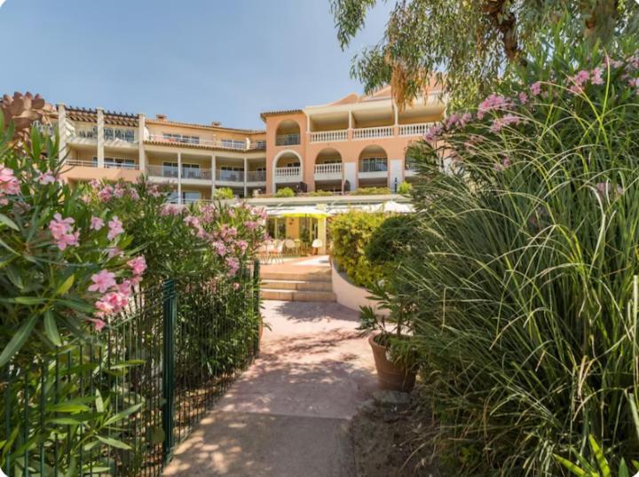 Residence Pierre & Vacances Premium Les Calanques Des Issambres Les Issambres Exterior foto